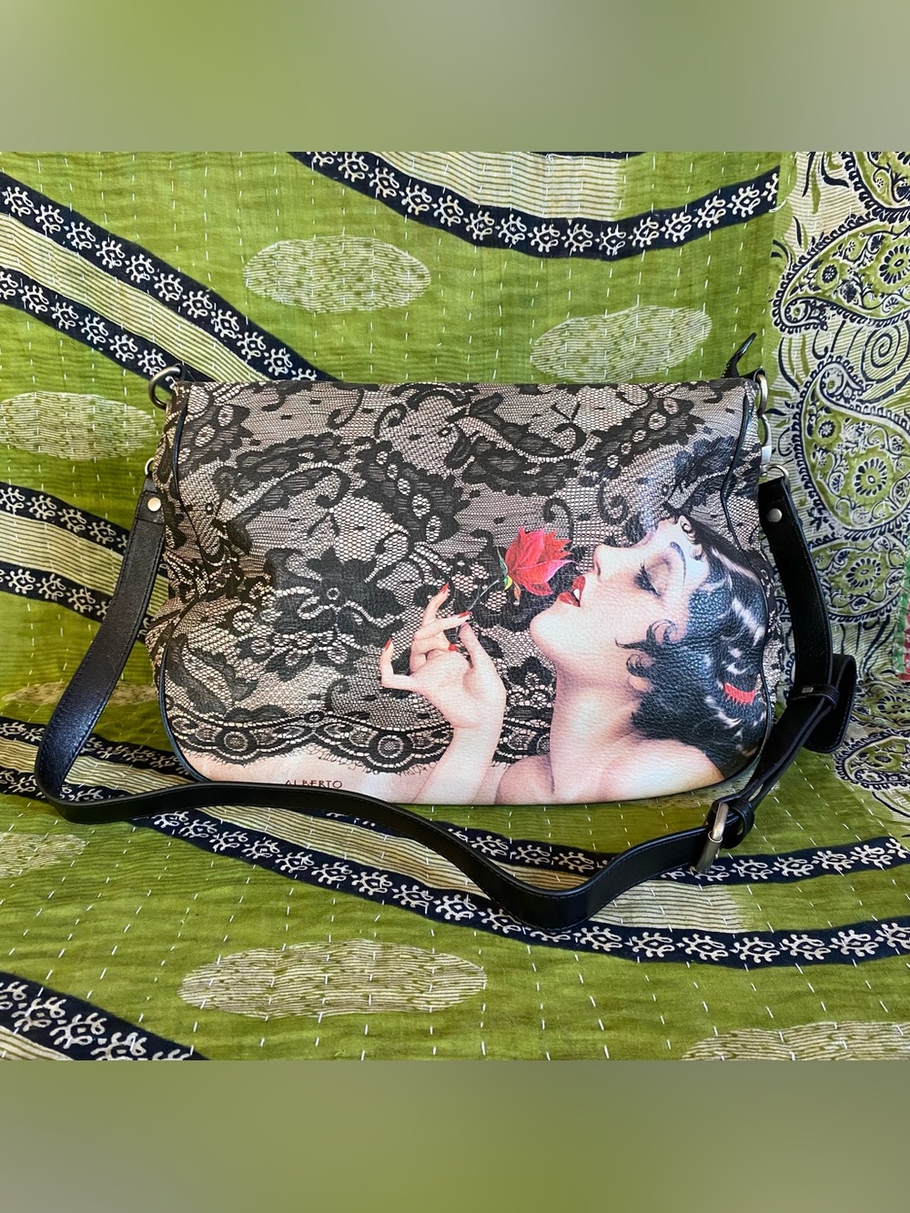 RARE Icon Los Angeles Alberto Vargas Printed Leather Slouchy Crossbody Purse
